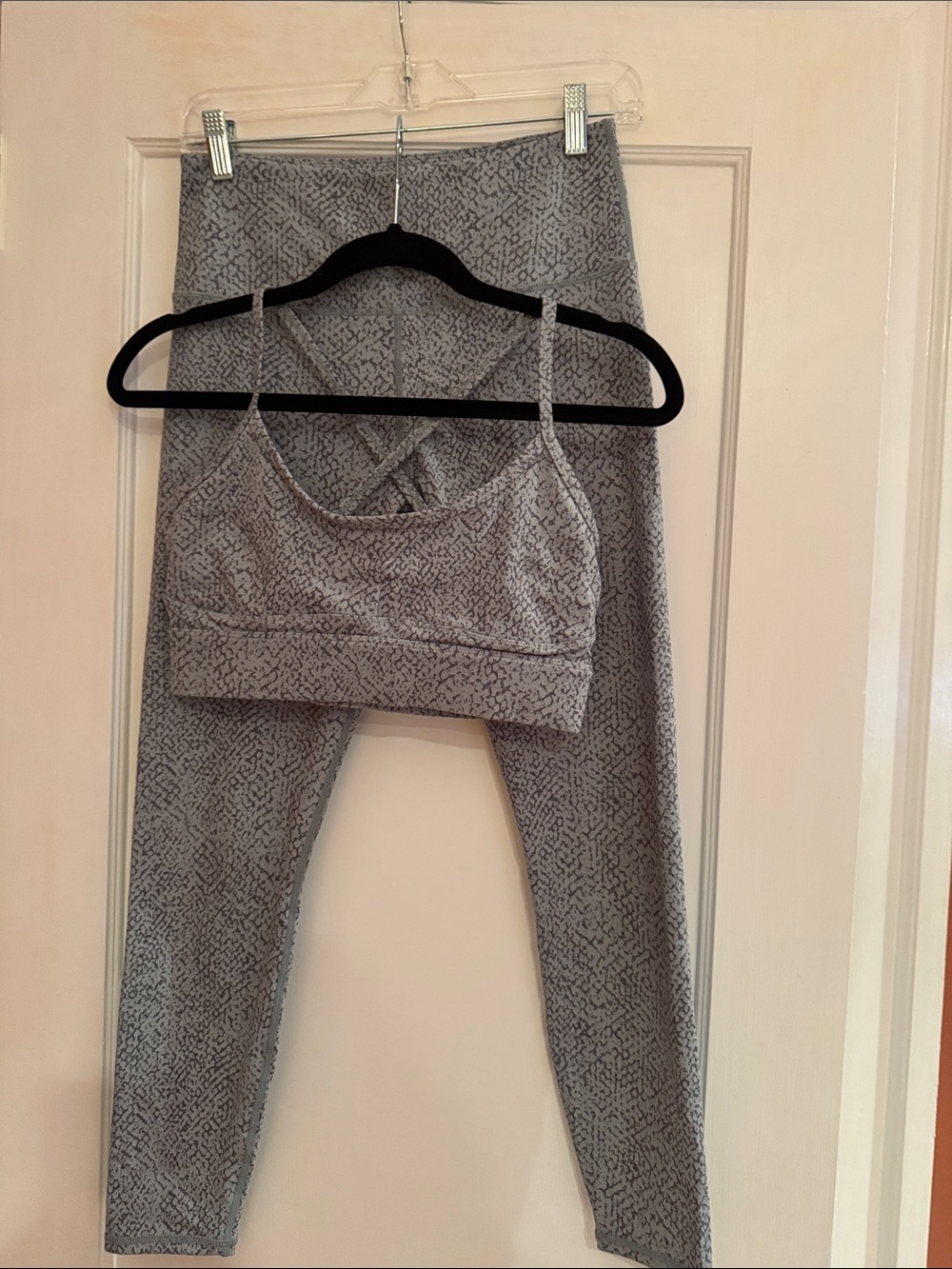Varley Gray Active 25” high rise Leggings with Matching Sports Bra